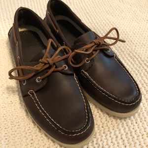 Men’s Sperry size 11 LIKE NEW! Only worn once